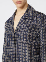 Semi-fitted printed silk shirt