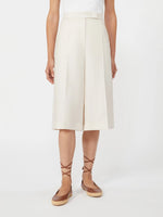 Linen Bermuda shorts