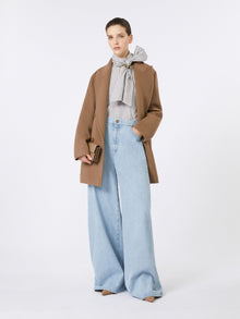 Wide-fit denim jeans