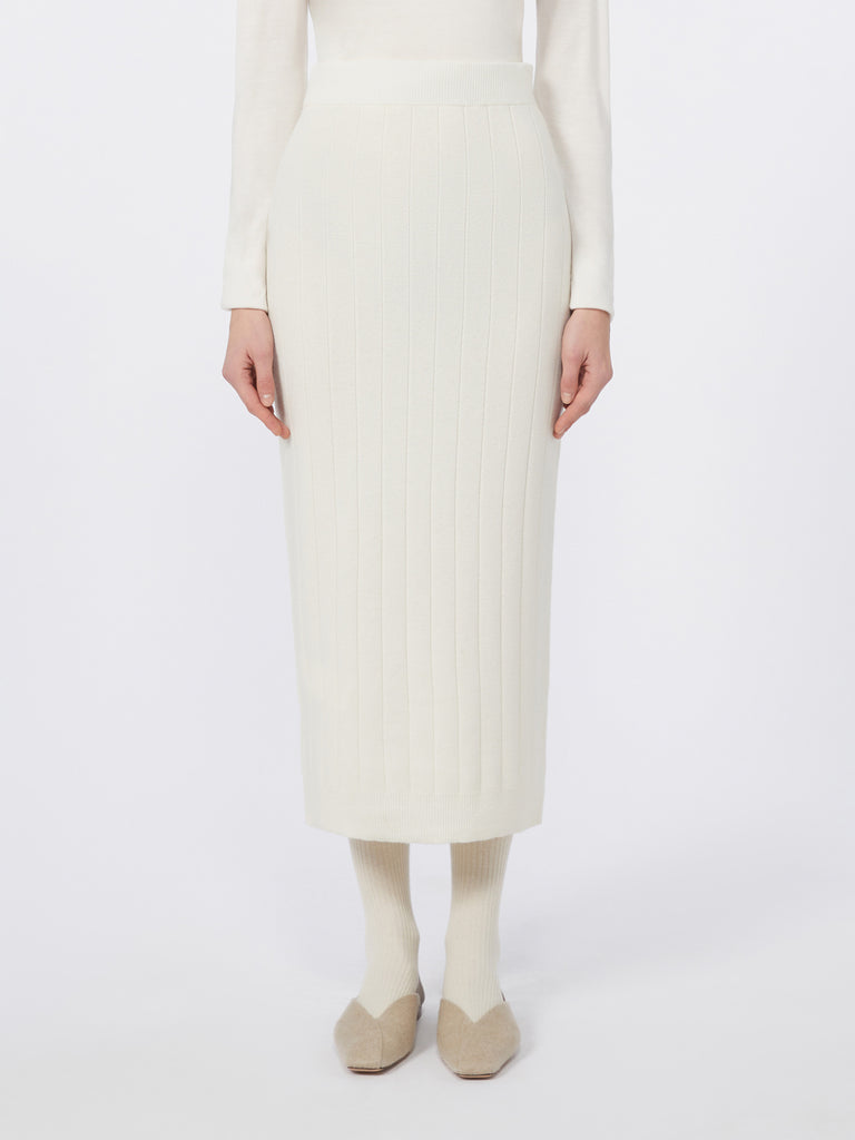 Cashmere yarn skirt