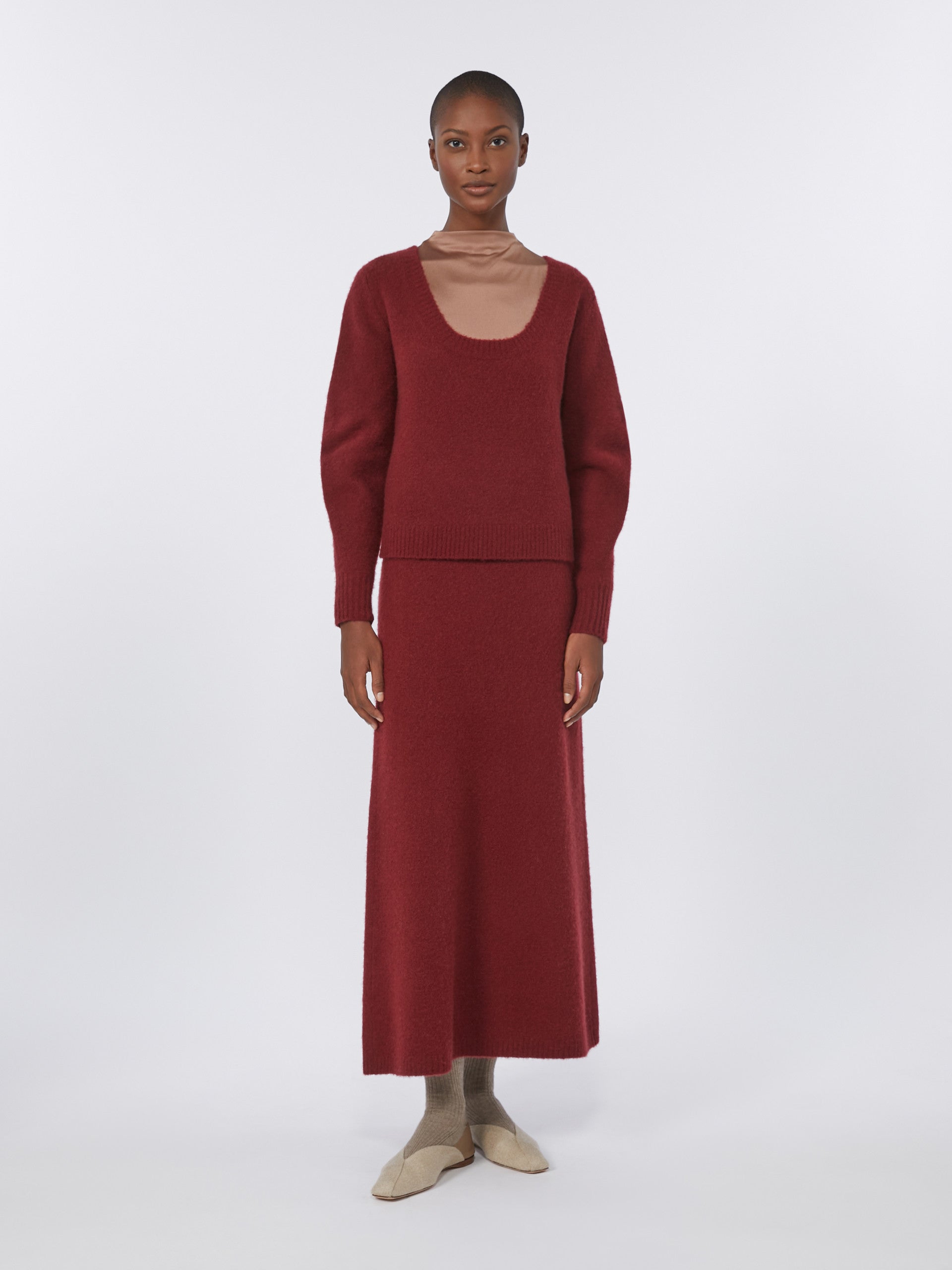 Stretch cashmere yarn skirt