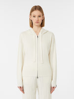 Cashmere yarn cardigan