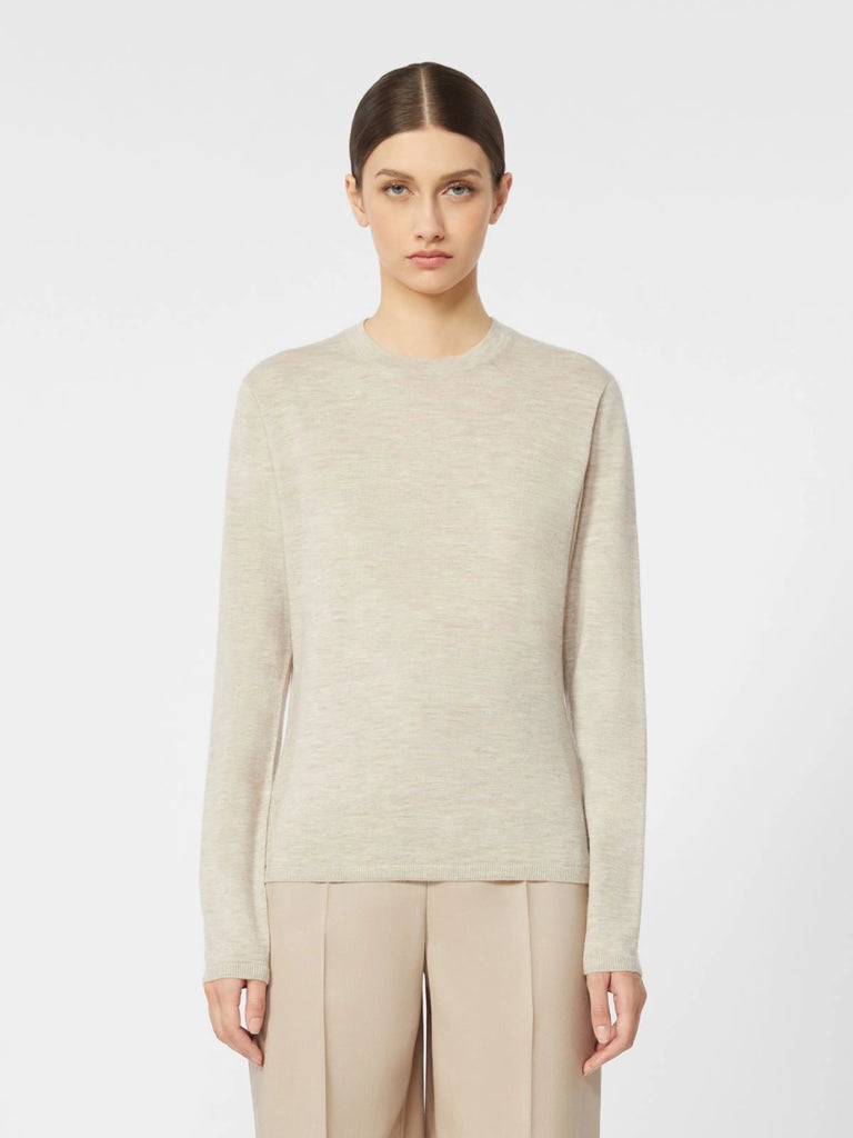 Cashmere yarn sweater