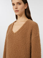Bouclé silk V-neck camel jumper