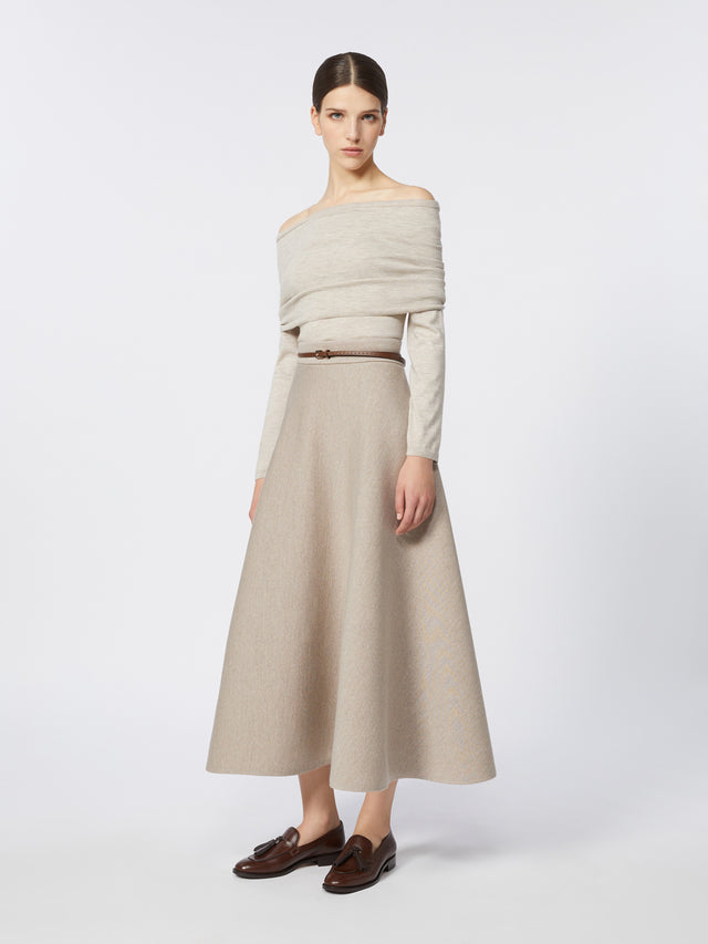 Full, tech wool skirt