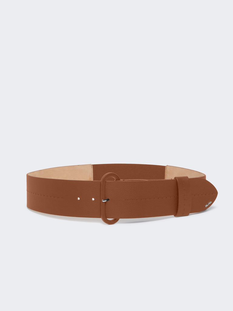 Semi-glossy leather belt