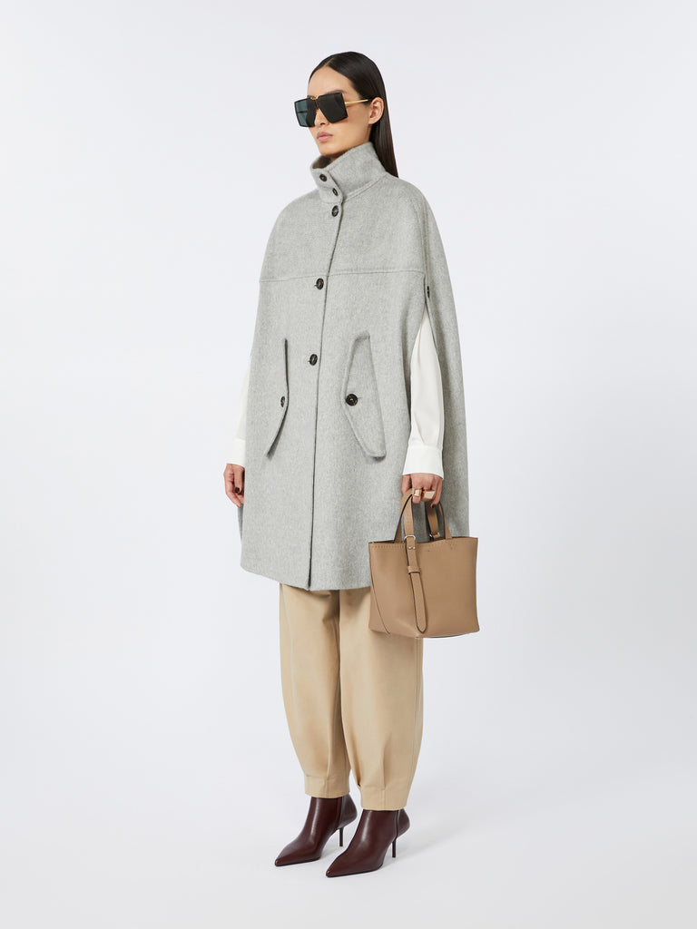 Extra-small leather Archetipo bag