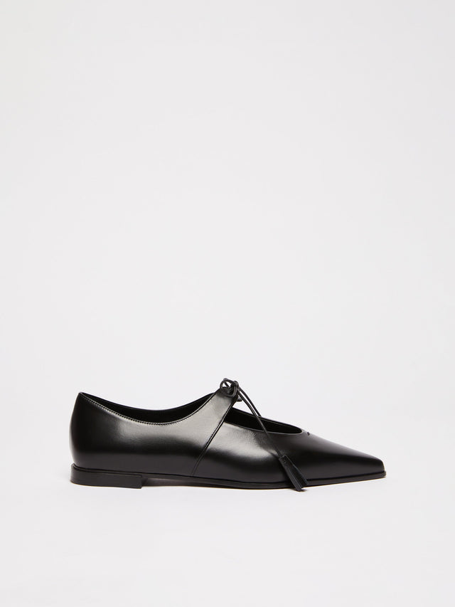 Smooth leather ballet flats