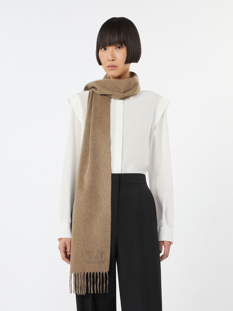max mara شال من الكشمير مطرز بنقشة مونوغرام