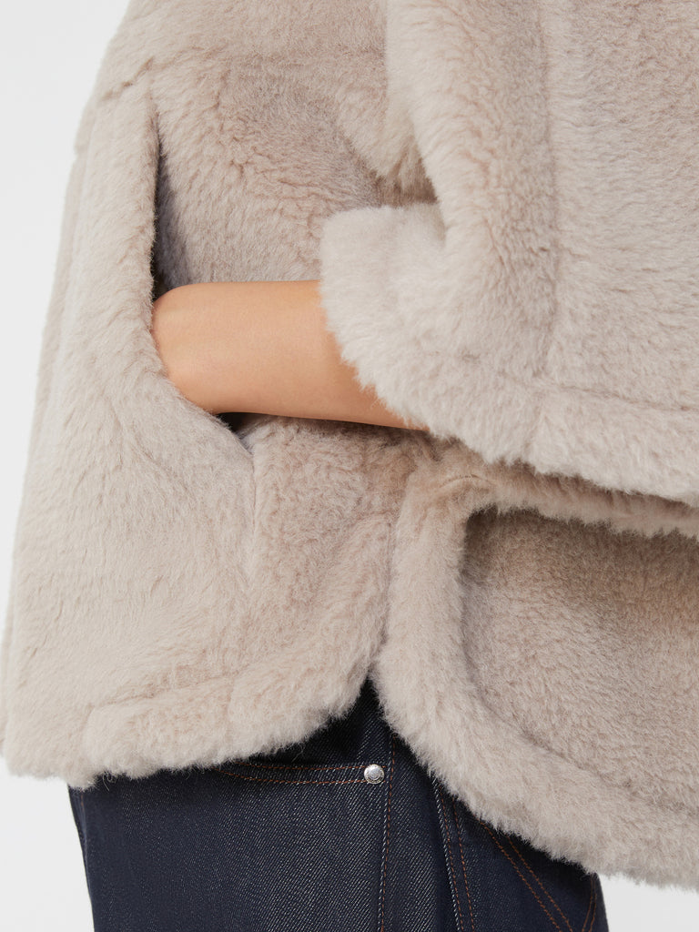 Alpaca and wool Teddy fabric boxy cape