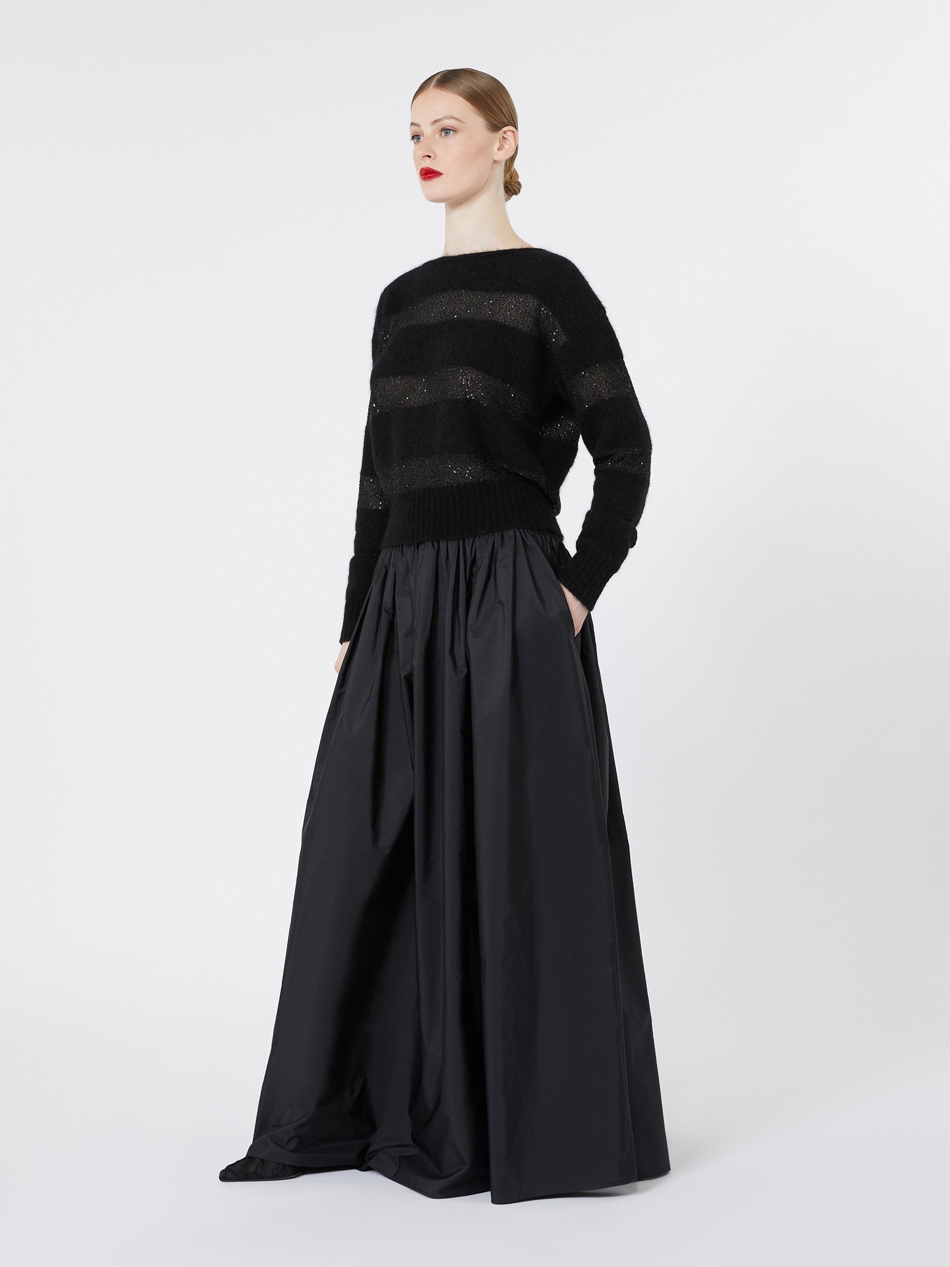 Relaxed-Fit Mohair Yarn Sweater for Women - Black - Max Mara KSA