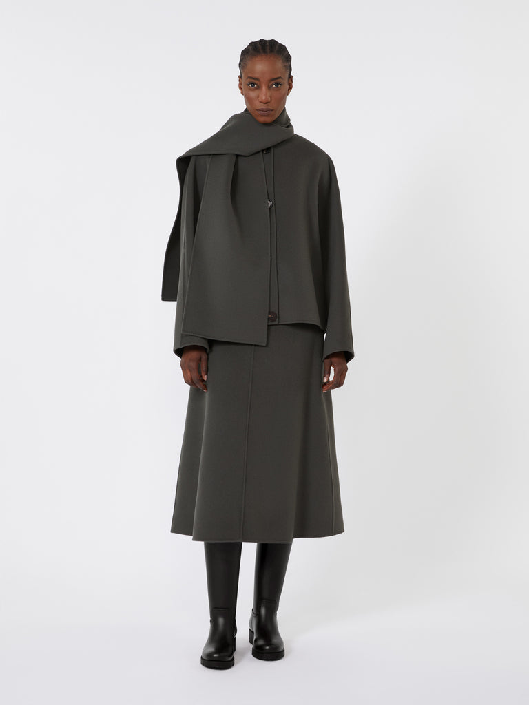 Cropped jacket in double-sided wool