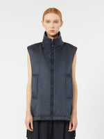 Water-repellent padded gilet