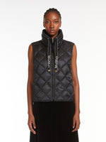 Water-repellent nylon canvas gilet