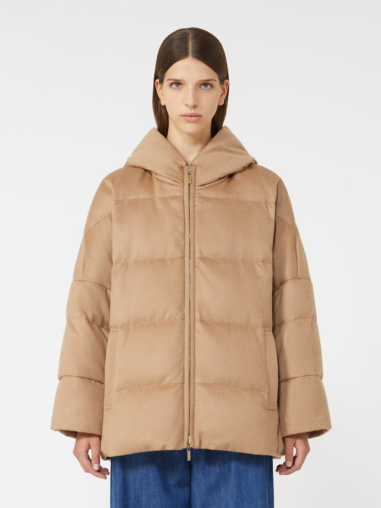 Reversible down jacket in camel and water-repellent taffeta