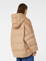Reversible down jacket in camel and water-repellent taffeta