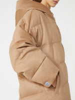 Reversible down jacket in camel and water-repellent taffeta
