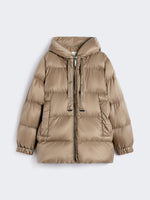 Down jacket in water-repellent canvas